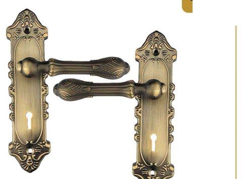 Signature Lockset Victory